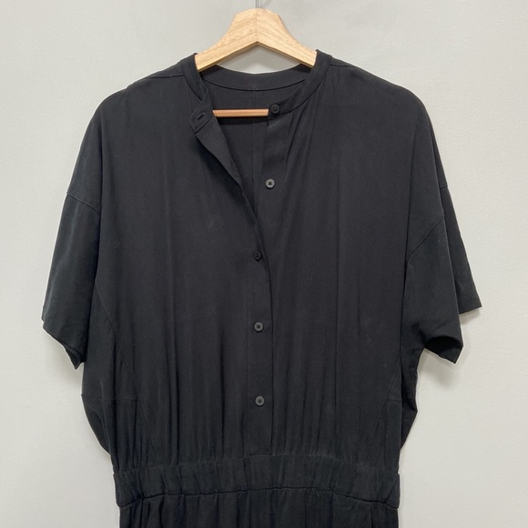 ❗️SOLD❗️2021 Lululemon Black Short Sleeve Perfectly Poised Jumpsuit Size 8 - Picture 10 of 10